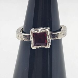 Zina Sterling Silver & Garnet Ring (6)